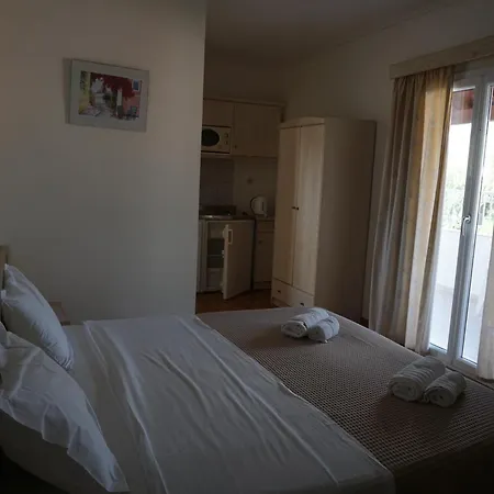 Eliza's And Apartament